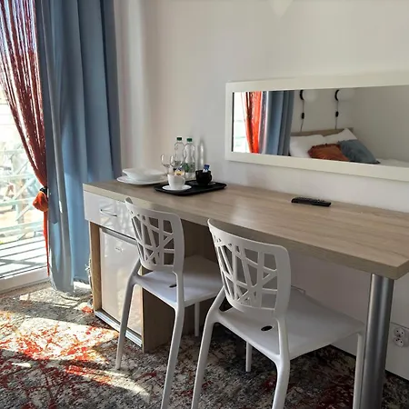 Palisander Z Widokiem Na Morze *