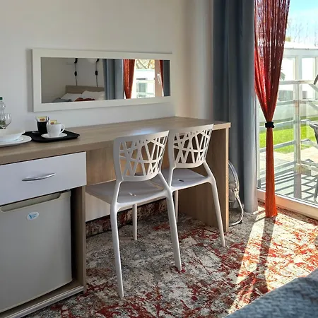 Palisander Z Widokiem Na Morze * Тшенсач