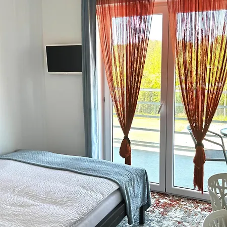 Palisander Z Widokiem Na Morze Апартаменты Тшенсач