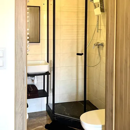 Palisander Z Widokiem Na Morze * Тшенсач