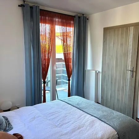 Palisander Z Widokiem Na Morze * Тшенсач