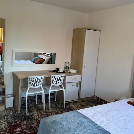 Palisander Z Widokiem Na Morze